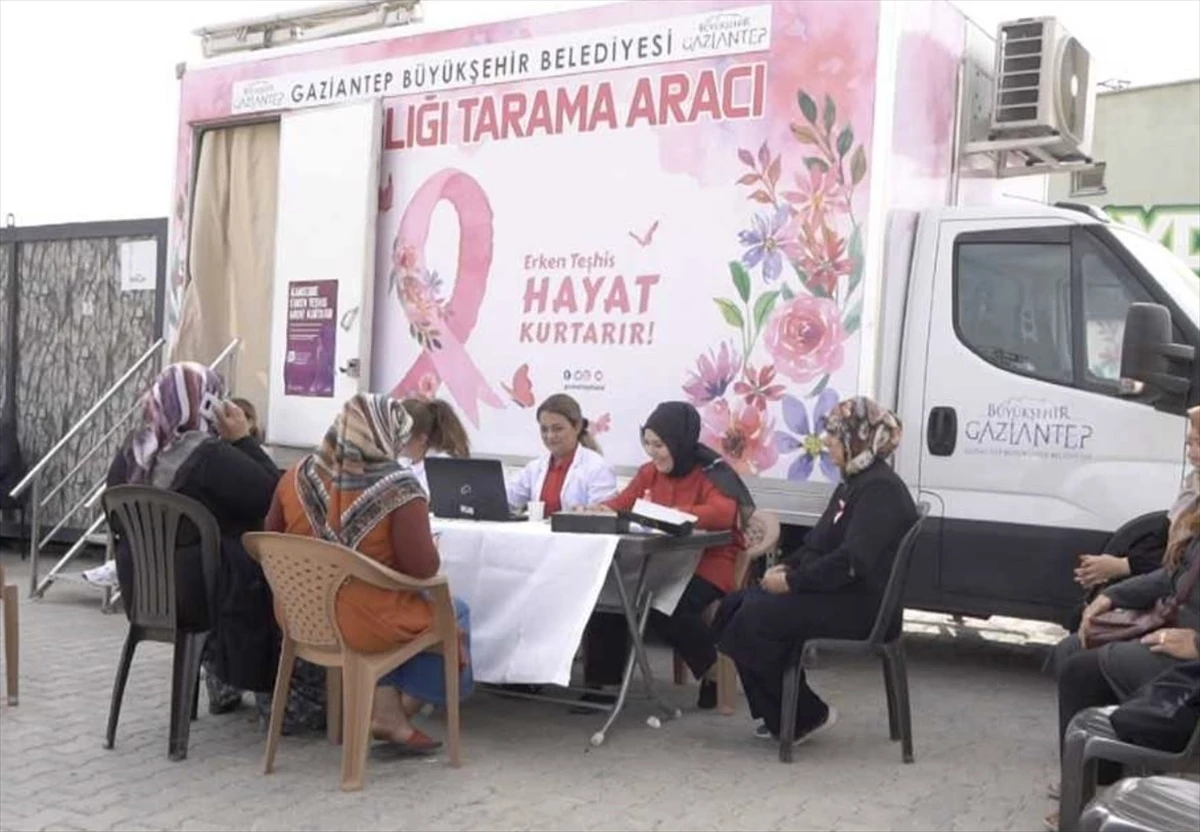 Gaziantep'te Mobil Mamografi Aracıyla Kanser Taraması Yapıldı