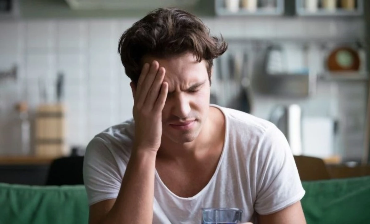 Gece uykudan uyandıran baş ağrısı nedir? Uyurken baş ağrısı neden olur?