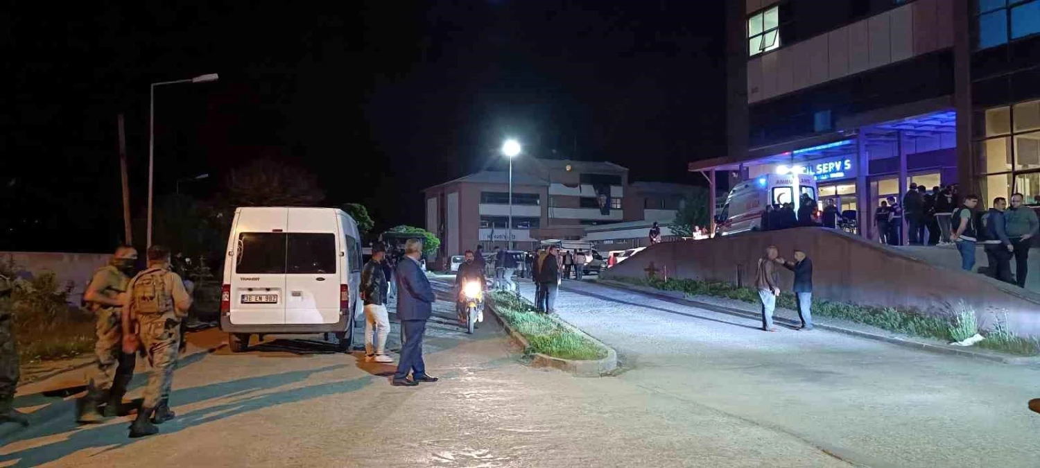 Kağızman’da muhtarlık seçim sonucu kavgası: 3 kişi yaralandı