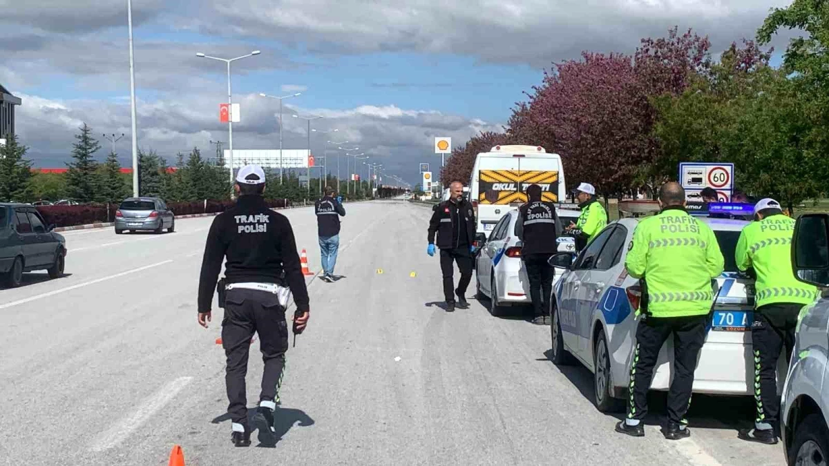 Karaman'da Minibüs Kazası: 72 Yaşındaki Adam Ağır Yaralandı