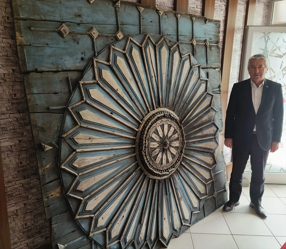 Kastamonu'da tarihi evin tavan süslemesi sergileniyor