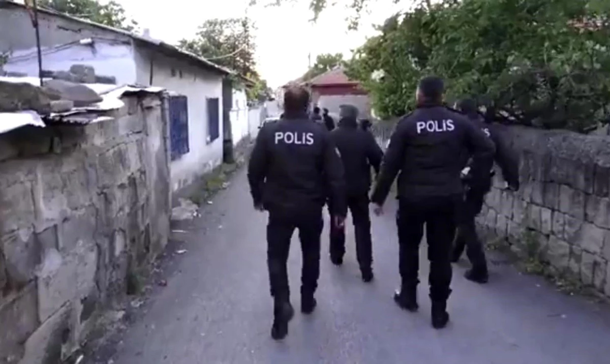 Kayseri’de Aranan Şahıslara Yönelik Operasyonda 14 Kişi Yakalandı