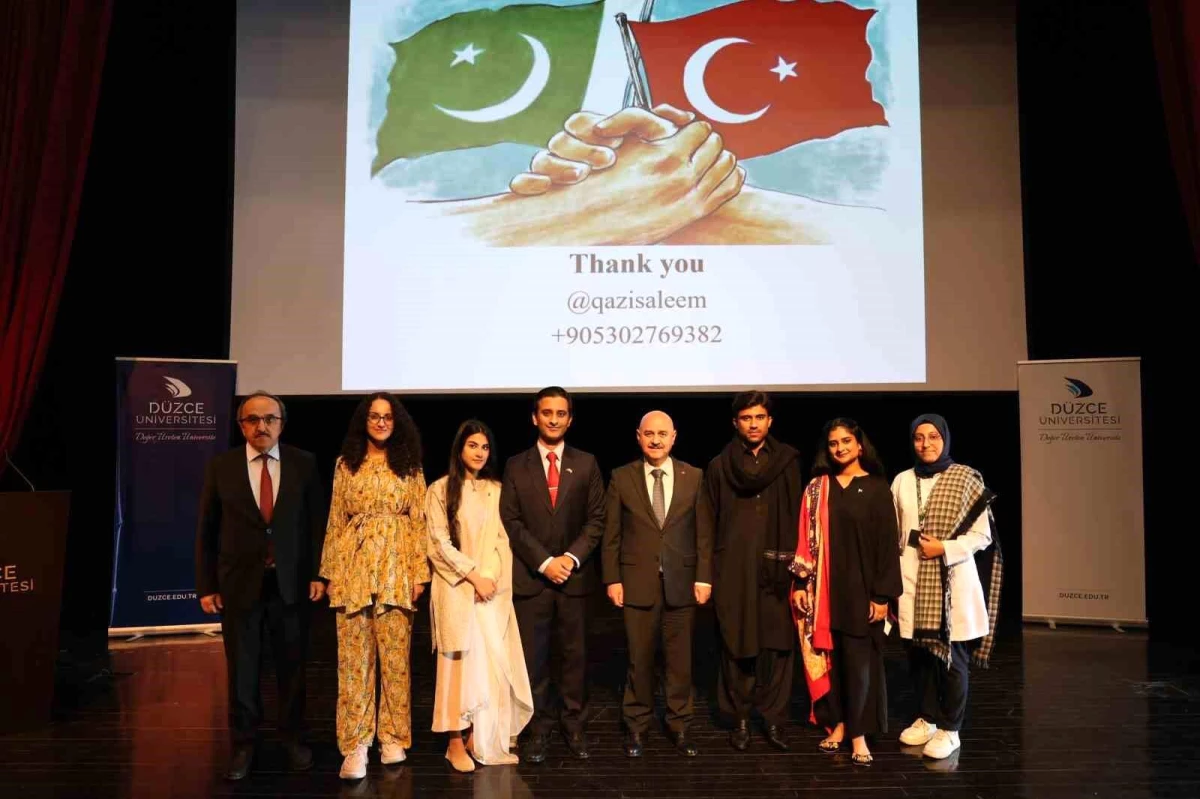 Düzce Üniversitesi'nde Türkiye Pakistan İlişkileri Programı Düzenlendi