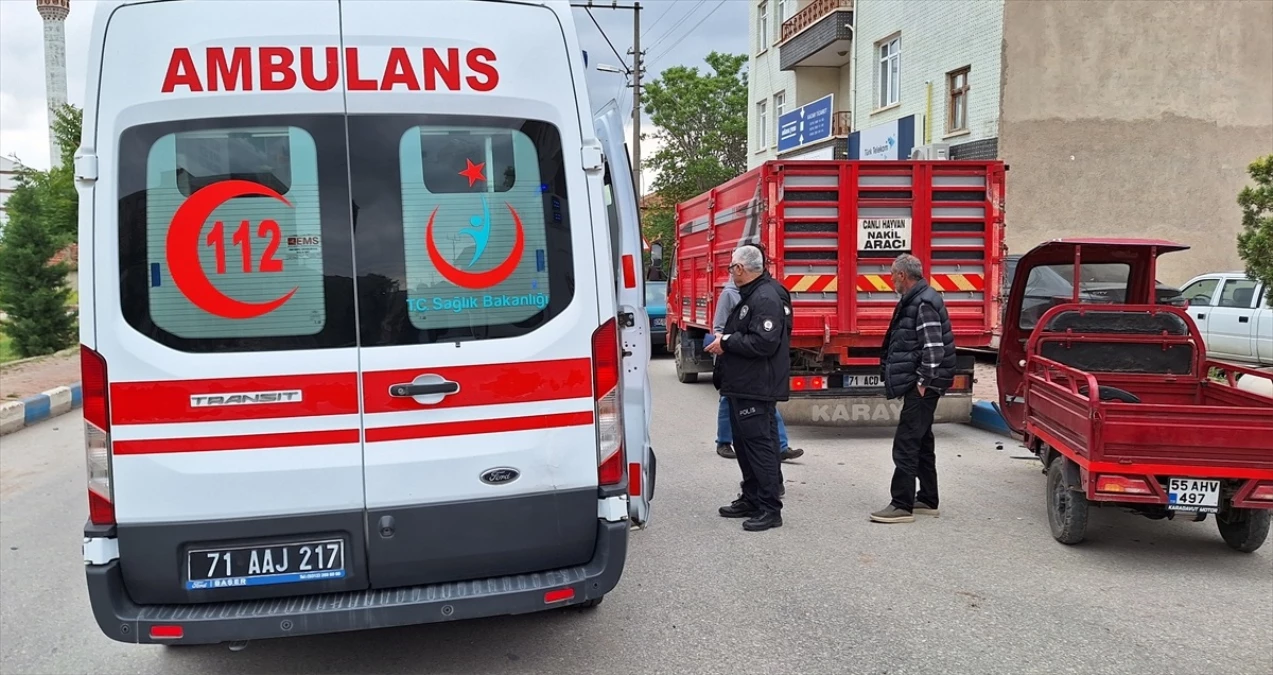 Kırıkkale’de Elektrikli Bisiklet Kazası: 4 Yaralı