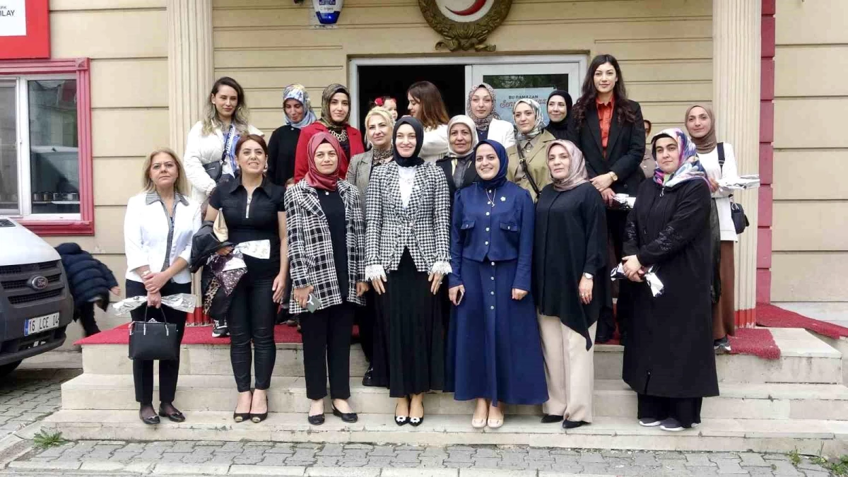 Türk Kızılayı Ağrı Şubesi Kadın Kolları, Anneler Günü etkinliği düzenledi