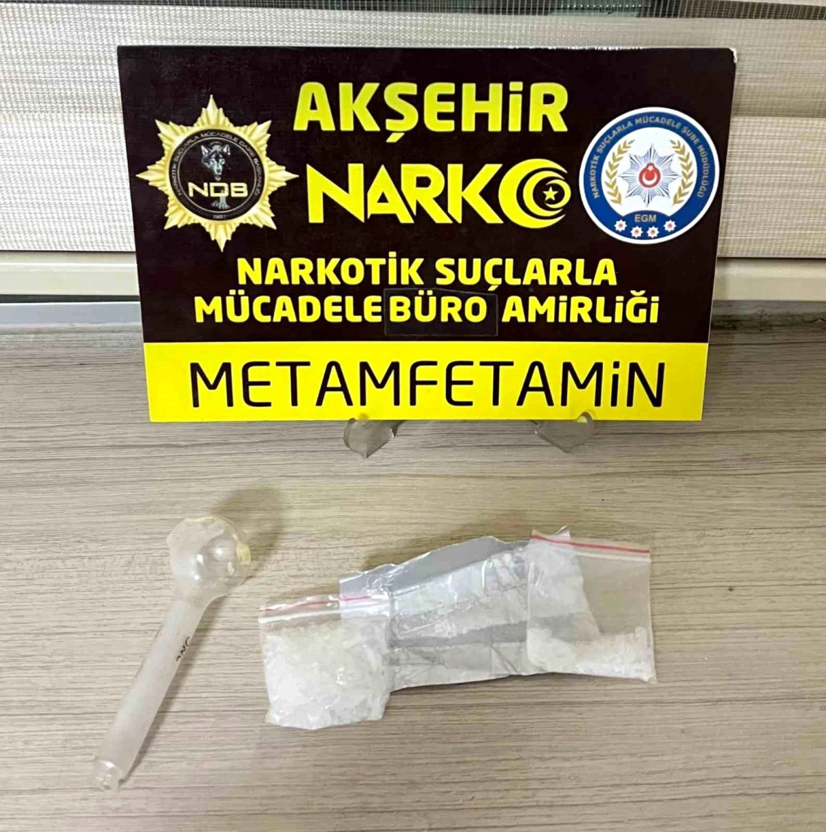 Akşehir’de Uyuşturucu Operasyonu: Şahısların Üzerinde ve Araçta Uyuşturucu Madde Ele Geçirildi