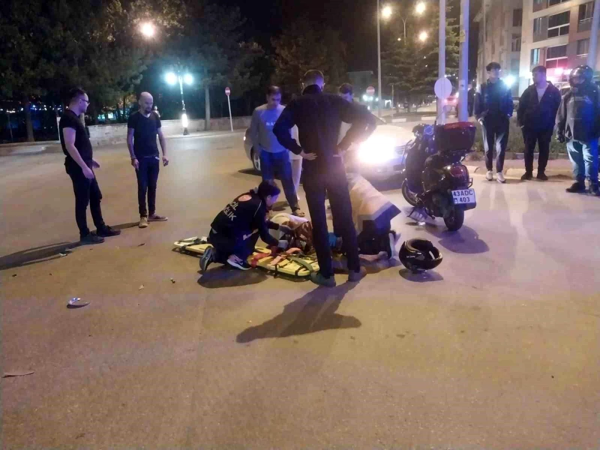 Kütahya’da Otomobil ile Motosiklet Çarpışması: 1 Yaralı