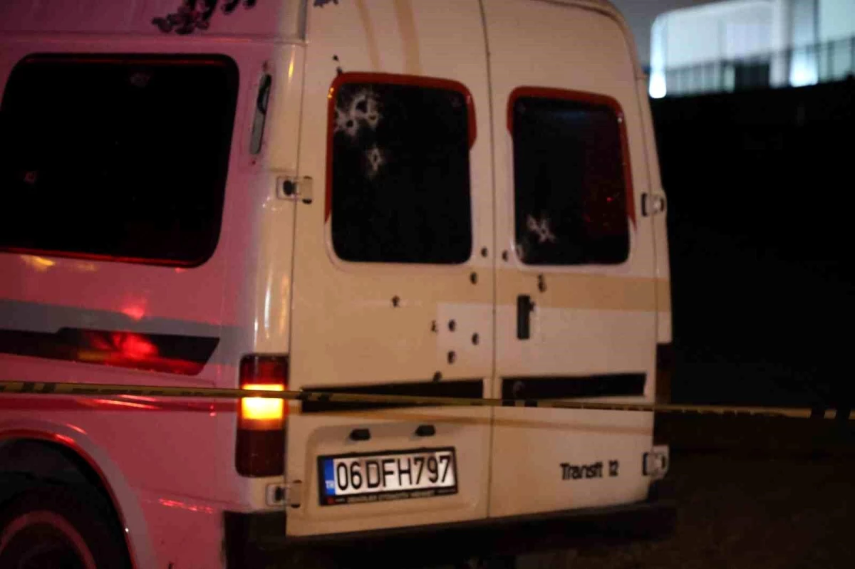 Konya'da minibüs kurşunlama olayında 1 ölü, 1 ağır yaralı
