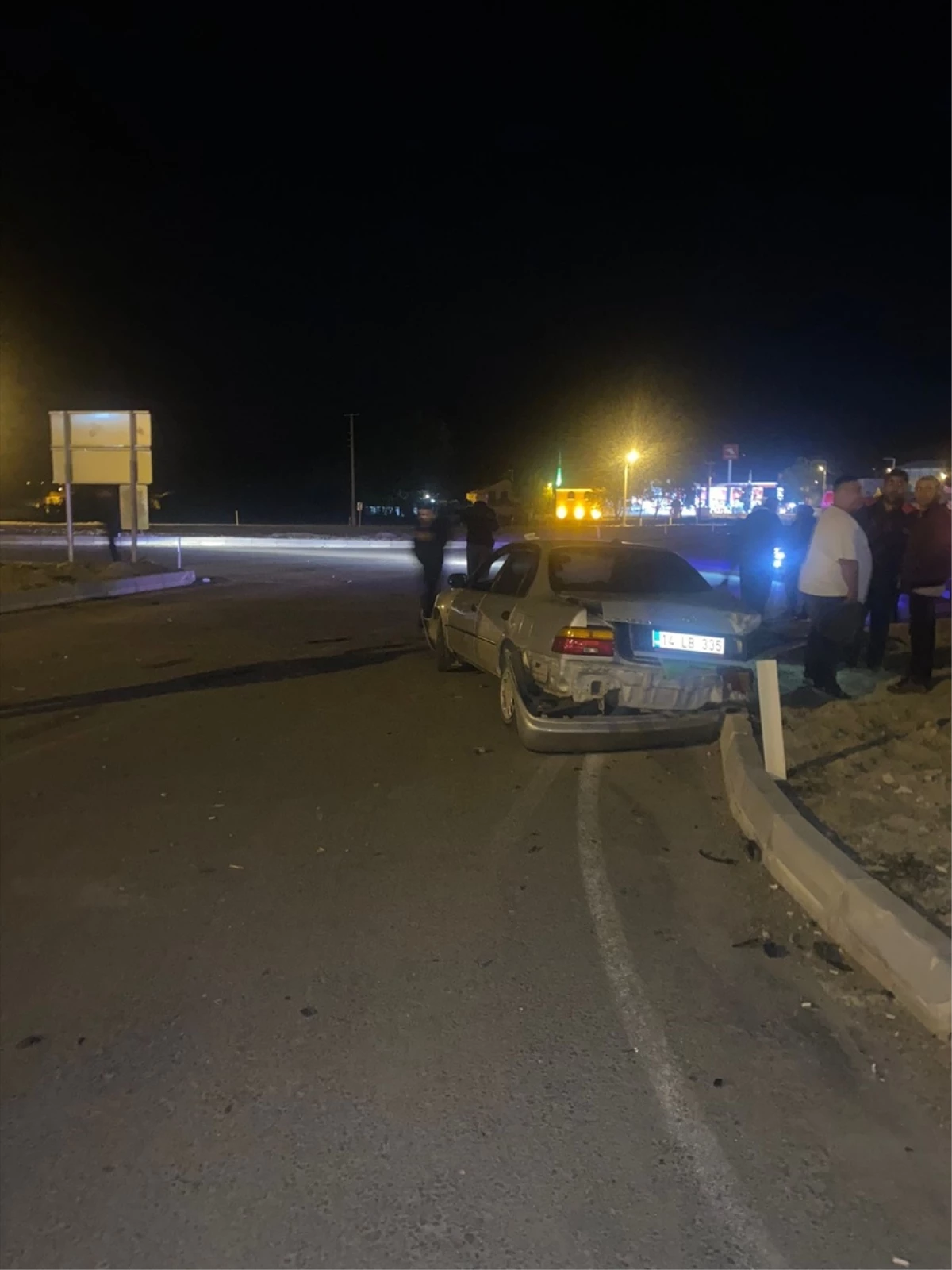Bolu’da otomobil ile minibüs çarpıştı: 1 yaralı