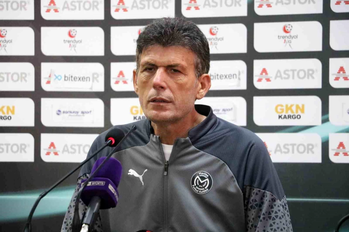Manisa FK Teknik Direktörü Nevzat Dinçbudak: Güzel bir sezonu geride bıraktık