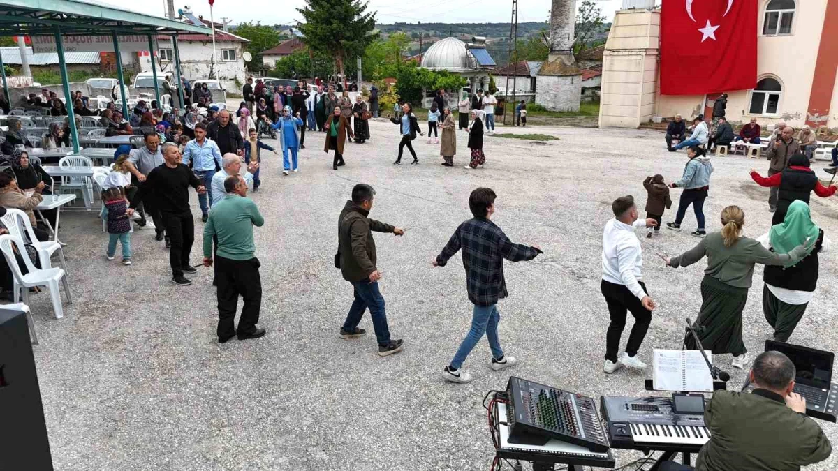 Bilecik Okluca Köyü'nde renkli Hıdrellez kutlamaları