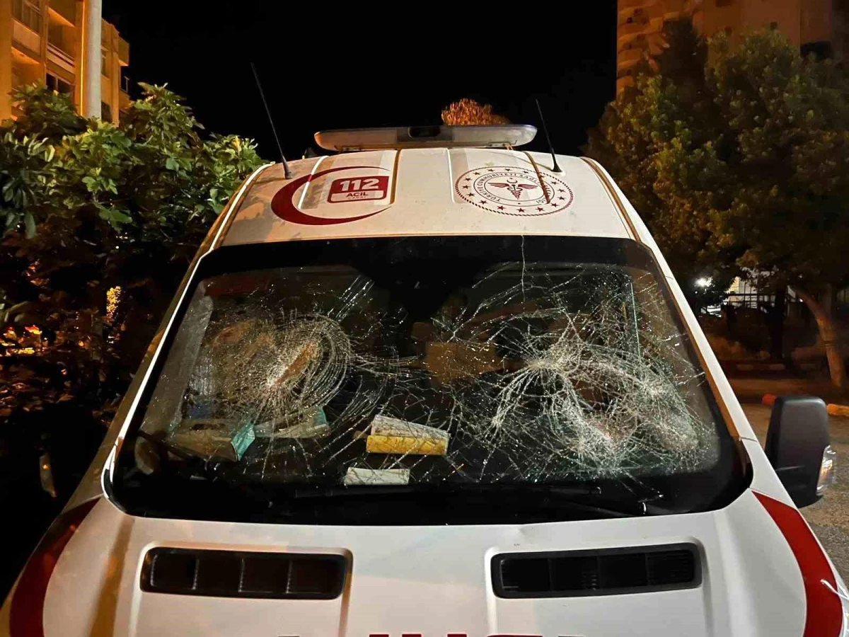 Adana'da Sağlık Çalışanlarına Saldırı: Hamile Çalışan Düşük Tehlikesi Yaşadı