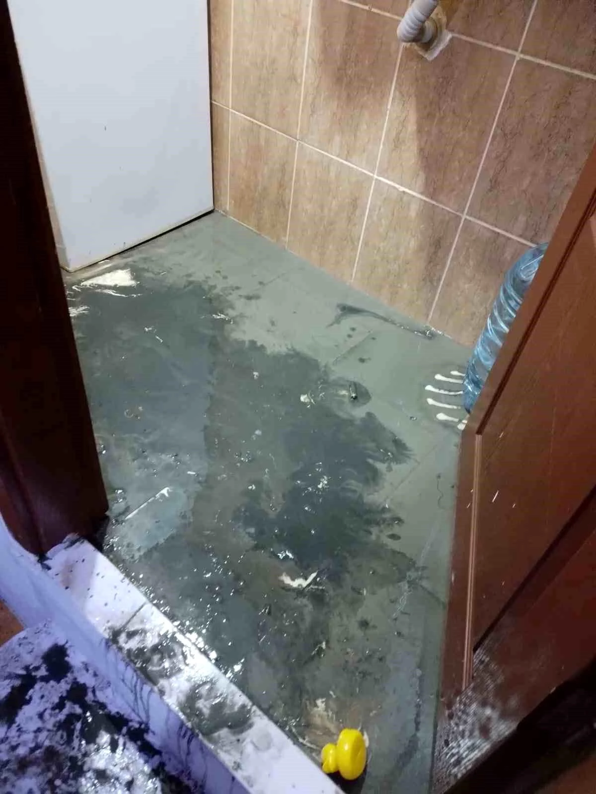 Ankara Sincan’da Şiddetli Yağış Sonucu Ev Sular Altında Kaldı