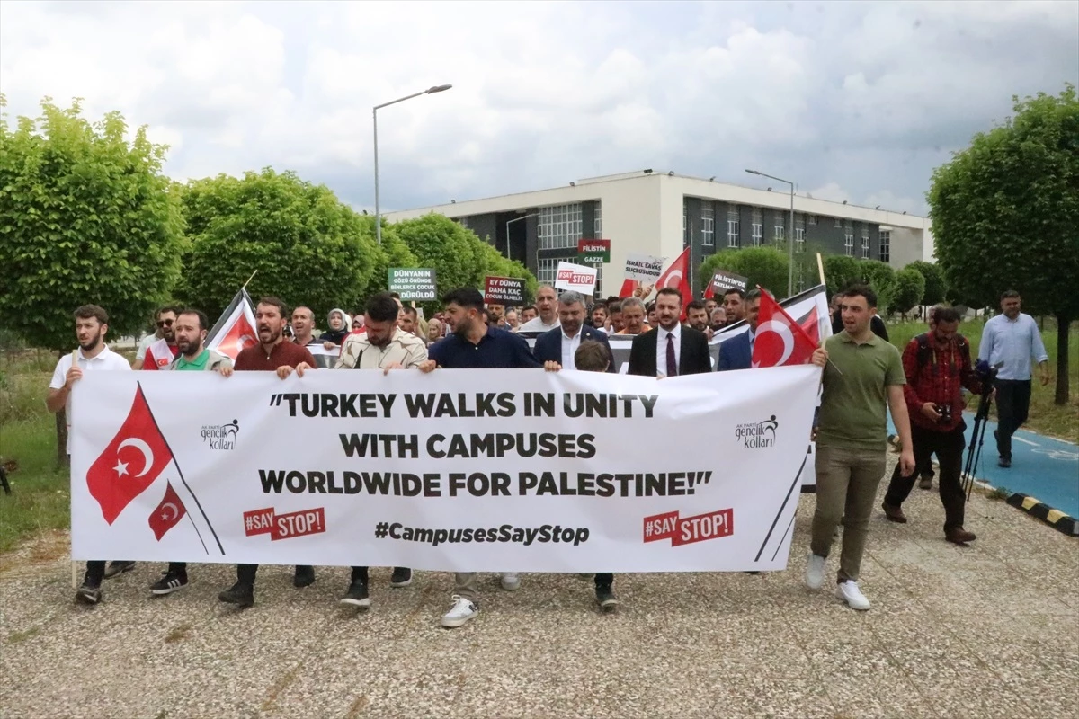 Siirt Üniversitesi Öğrencileri Filistin’e Destek Yürüyüşü Düzenledi