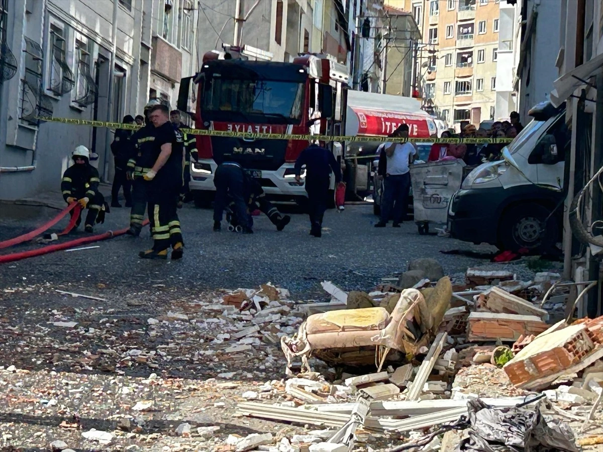 Çorlu'da apartman patlamasında yaralanan kişi hayatını kaybetti