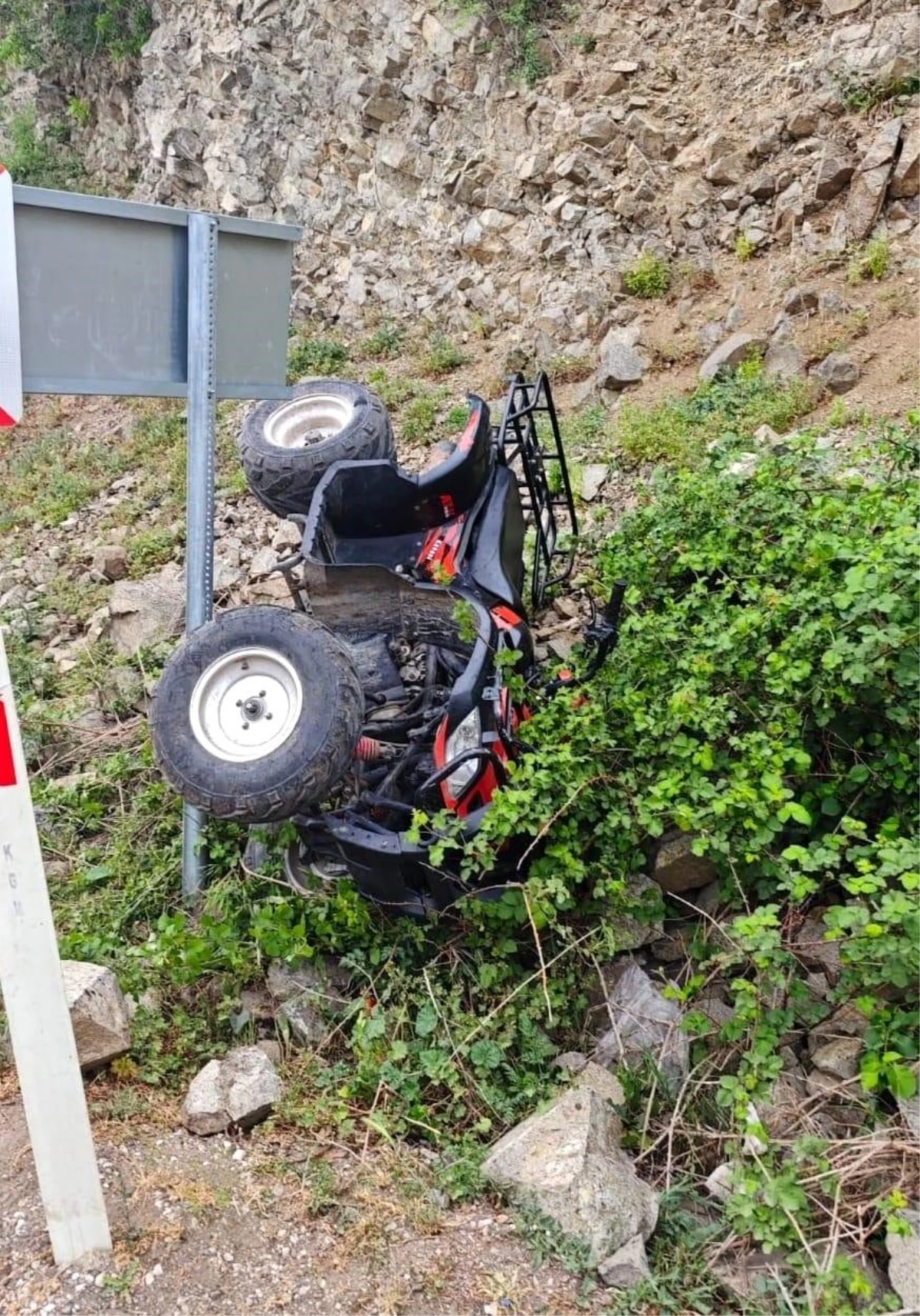 Tokat'ta ATV Tipi Araç Devrildi: Sürücü Yaralandı